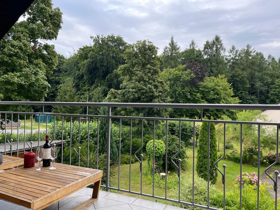Natural landscape, View (from property/room), Balcony/Terrace, Garden view