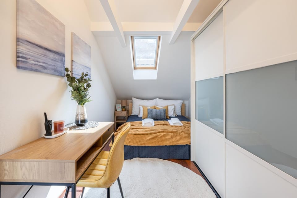 Spacious rooftop home with parliament&Danube view Apartment in Budapest