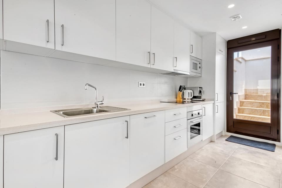 Kitchen or kitchenette, Living room