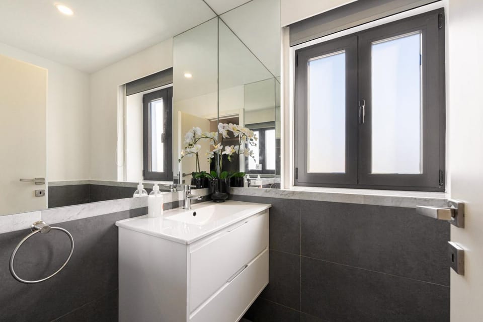 GuestReady - King House 1 House in Porto