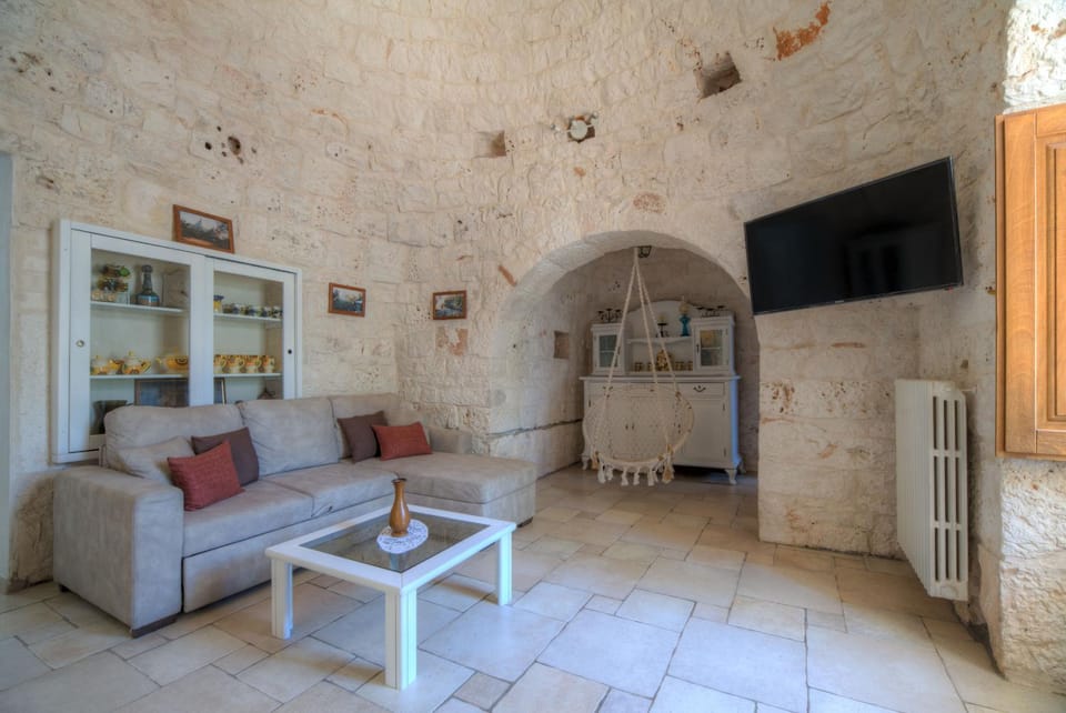 Trullo Paan House in Province of Taranto