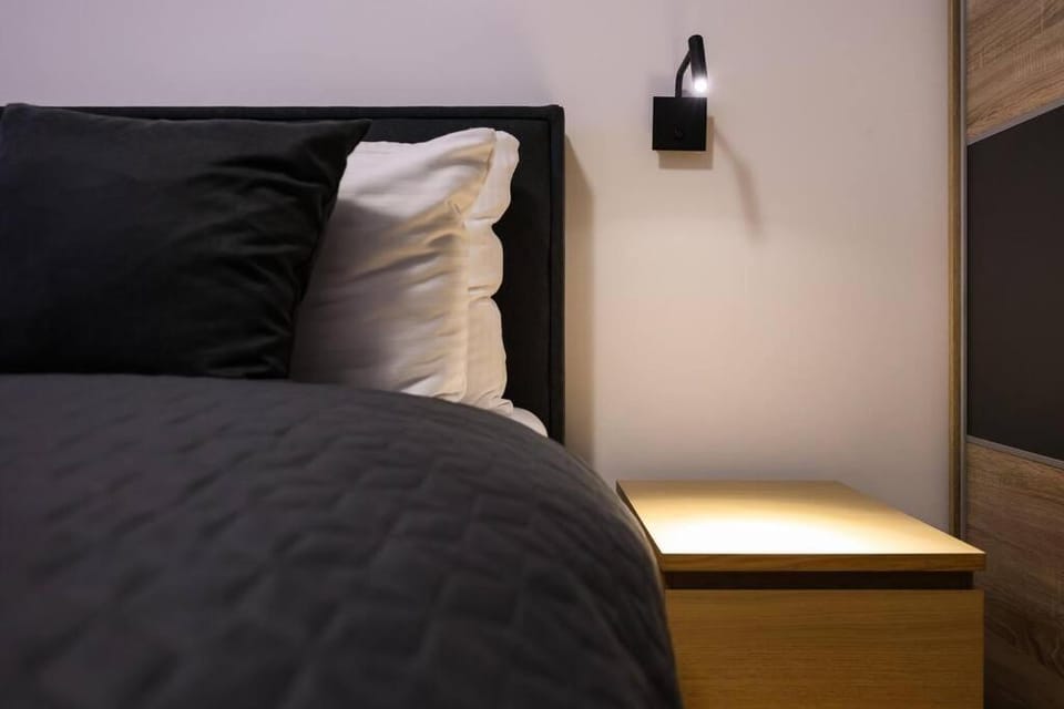 Design Bliss Retreat - Parking Apartment in City of Zagreb