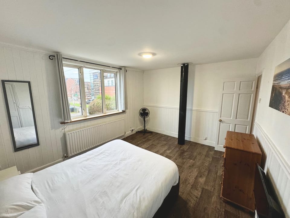 Detached 4Beds - Windsor Heathrow & London Access House in Egham