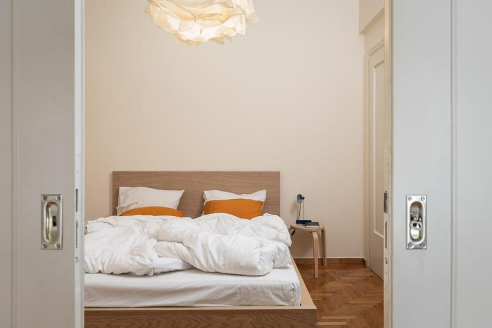 Bed, Photo of the whole room, Bedroom, towels, wardrobe