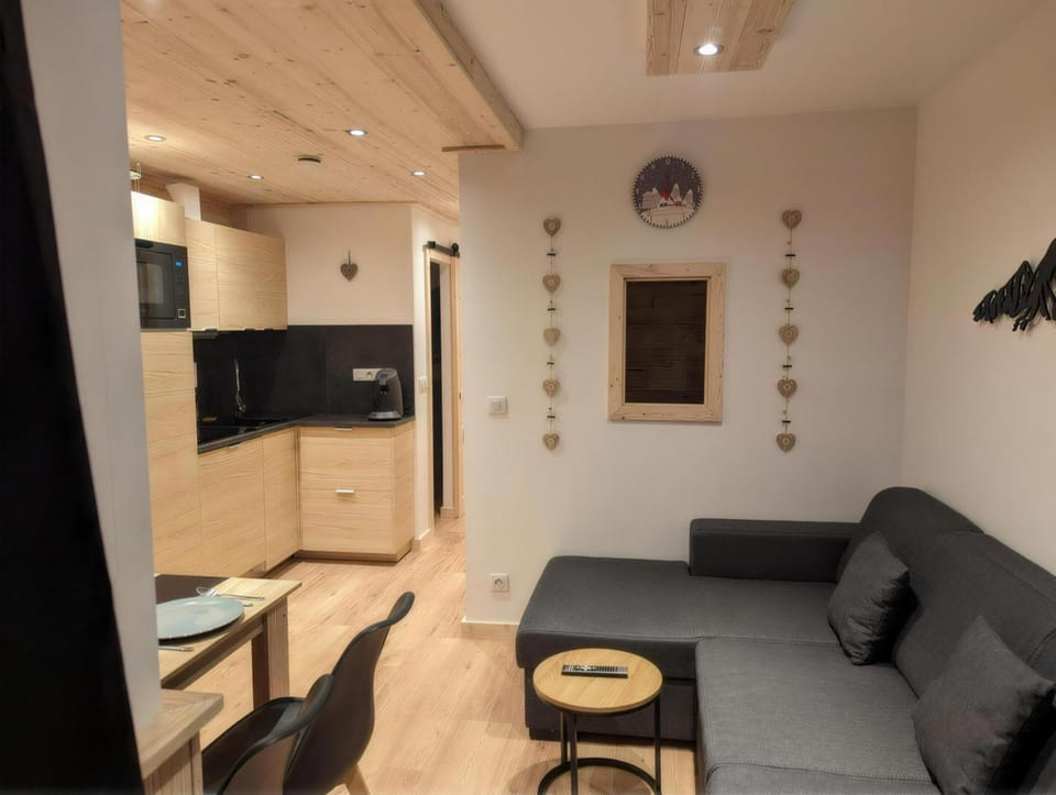 Living room, Dining area, kitchen