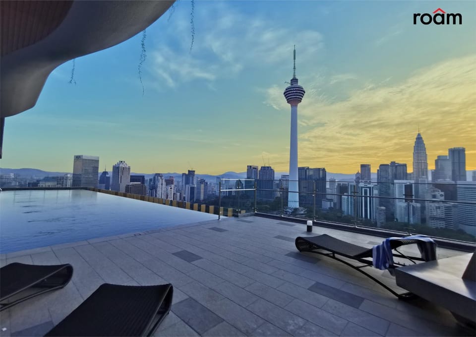 City view, Swimming pool