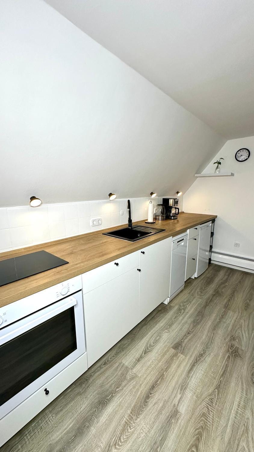 pet friendly, stove