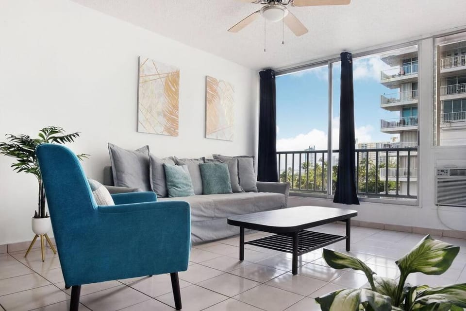 Luna Llena Beach 1Bdr Oceanview Pool Apartment in Carolina