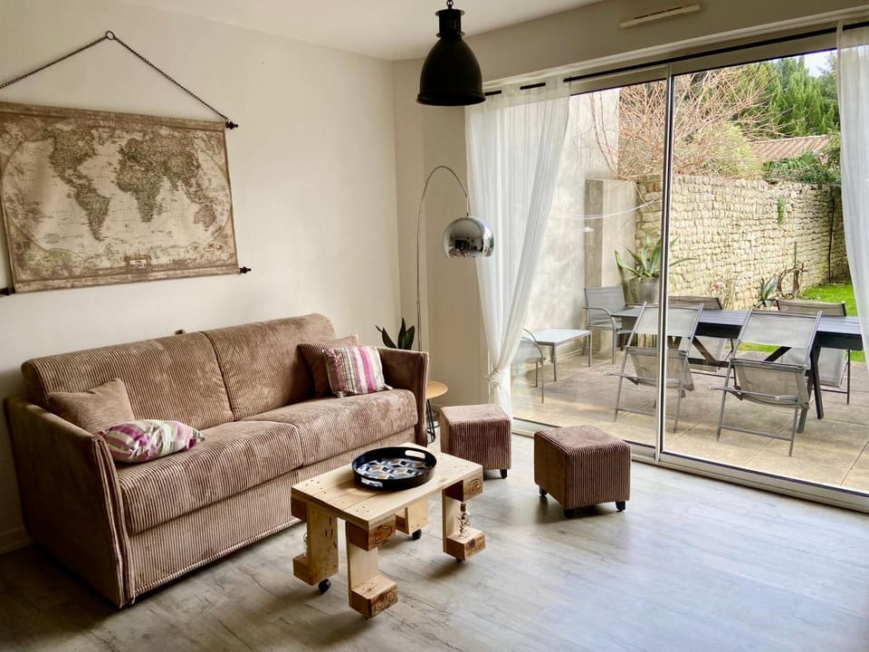 Appartement cosy avec jardin proche centre . Apartment in La Rochelle