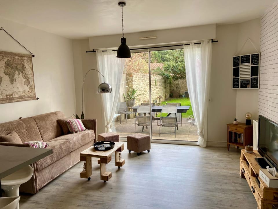 Appartement cosy avec jardin proche centre . Apartment in La Rochelle