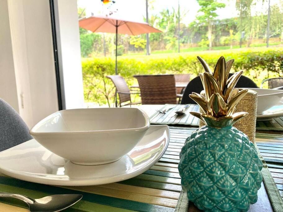 Dining area, Garden view