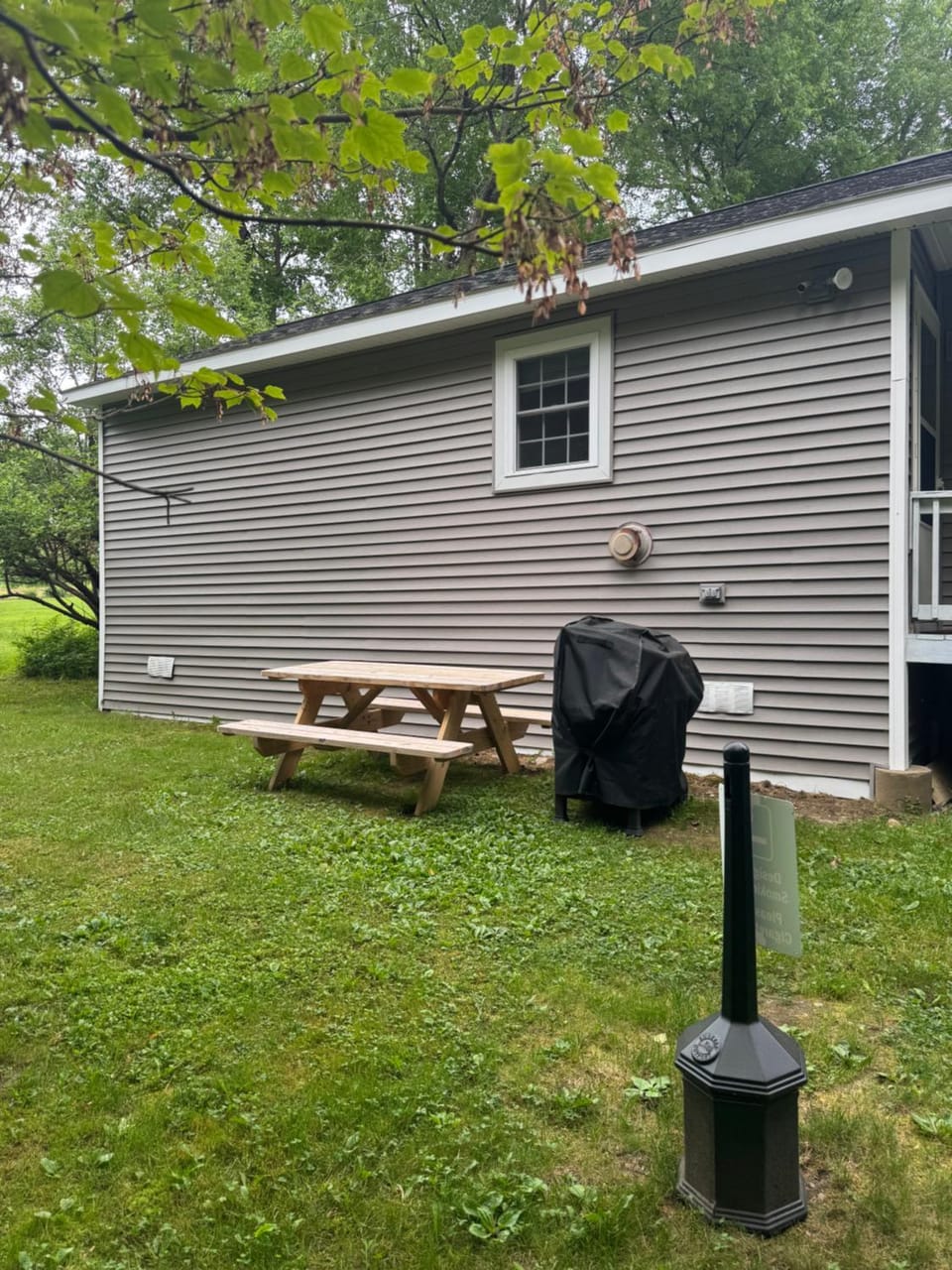 The Lazy Bear Cabin Cabin in Long Lake