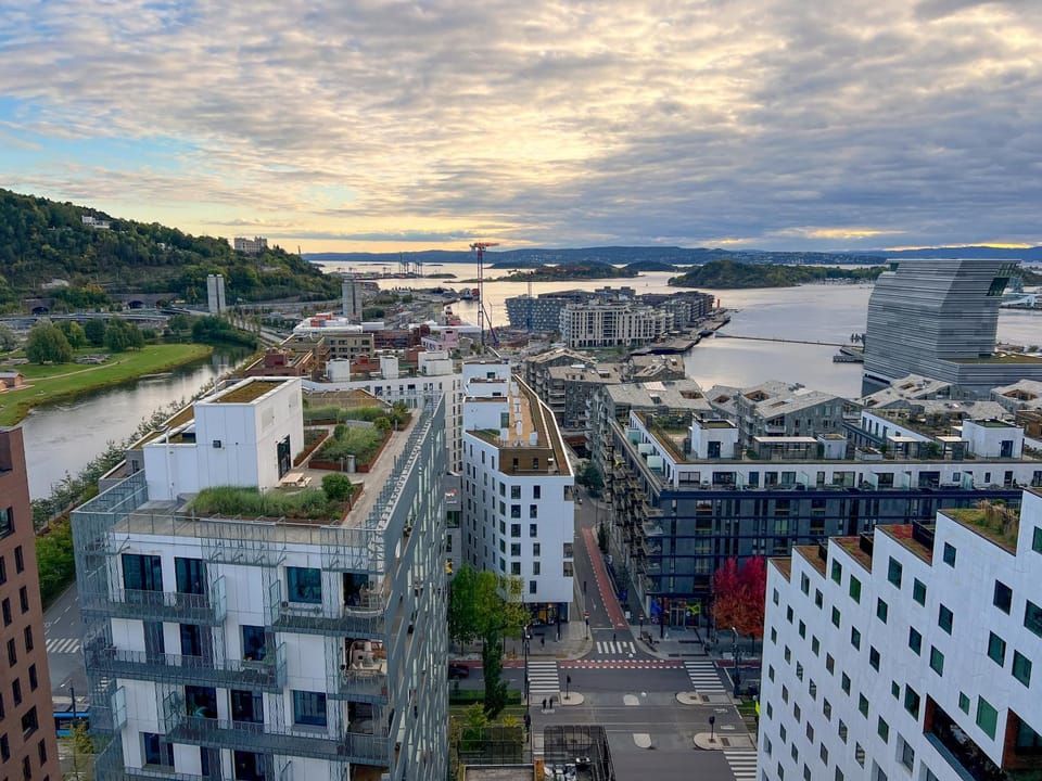 Central Penthouse on 19th Floor with Amazing View Apartment in Oslo