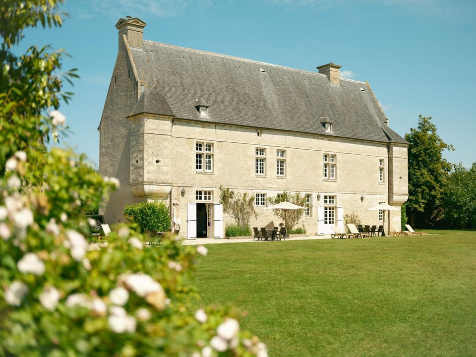 Property building, Spring, Day, Garden, Garden view