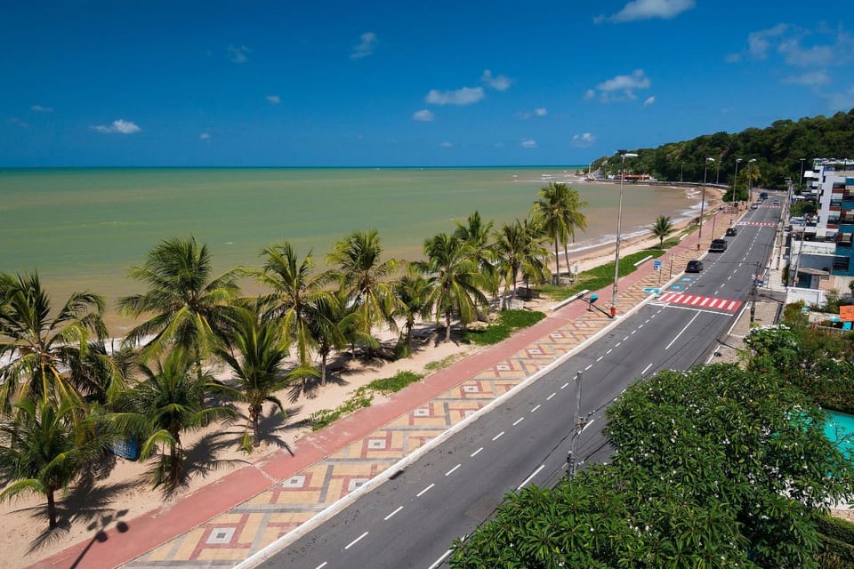 Nearby landmark, Day, Neighbourhood, Sea view