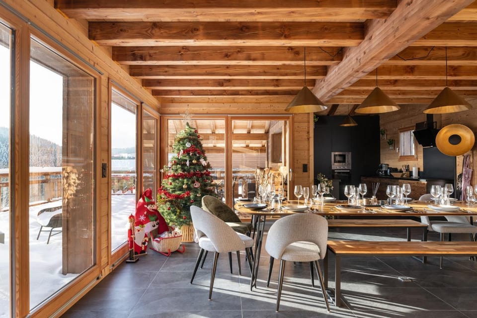 Decorative detail, Dining area