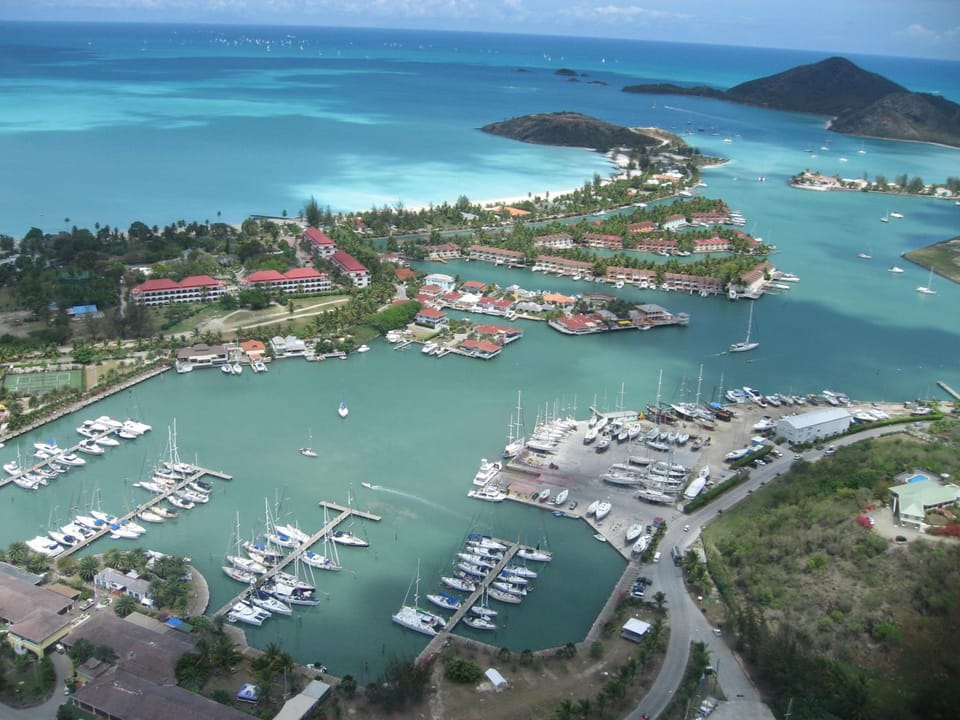 Beach, Area and facilities