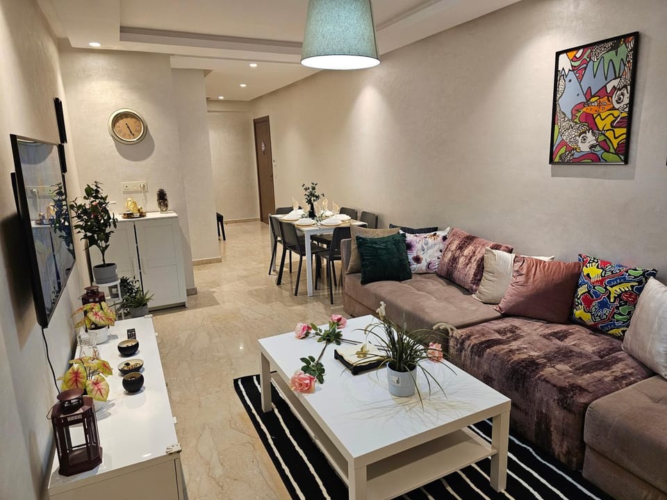 TV and multimedia, Living room, Dining area