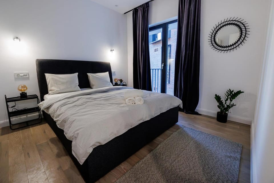 Bed, TV and multimedia, Balcony/Terrace, Balcony/Terrace, Photo of the whole room, Bedroom, internet, internet, towels, towels