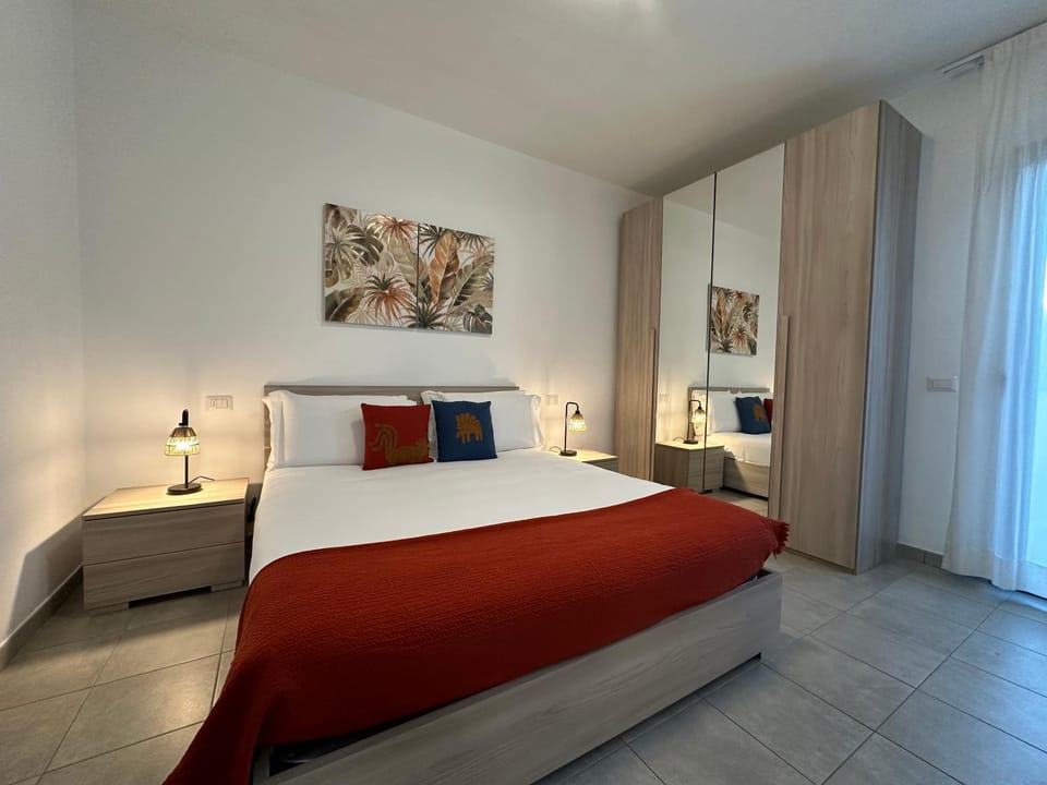 Bed, Photo of the whole room, Bedroom, wardrobe