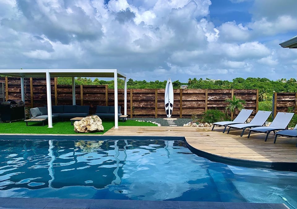 Patio, Day, Pool view, Swimming pool, sunbed
