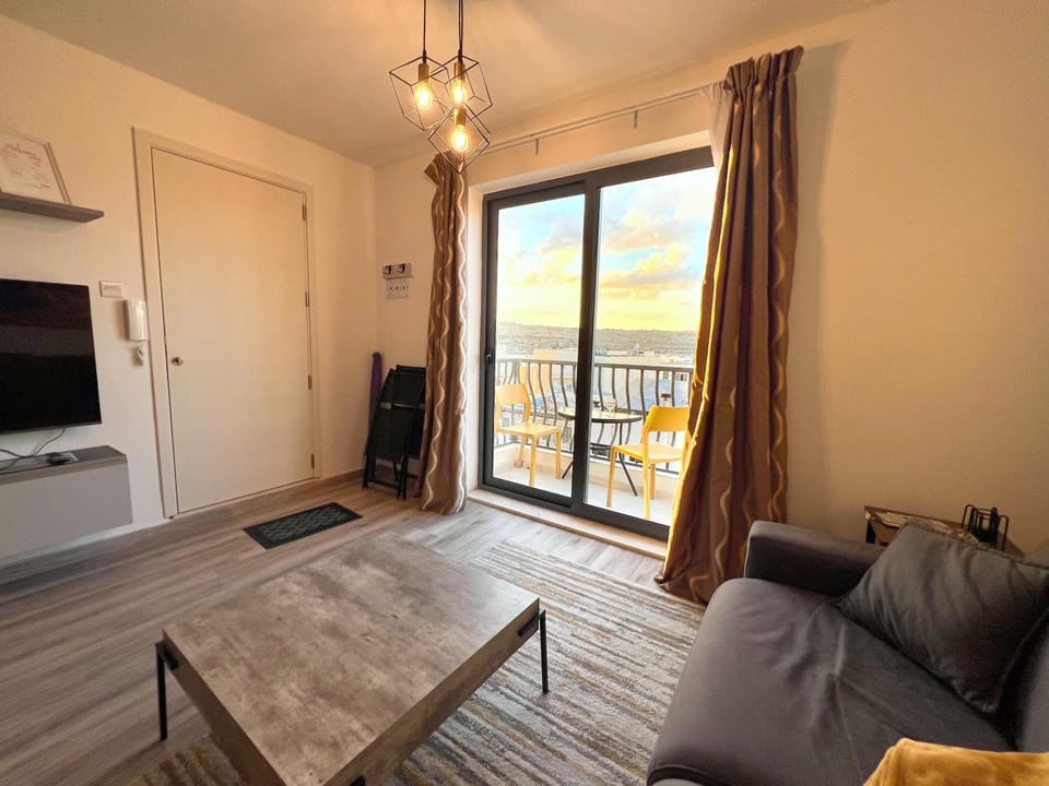 Bed, TV and multimedia, Living room, Sea view, kitchen