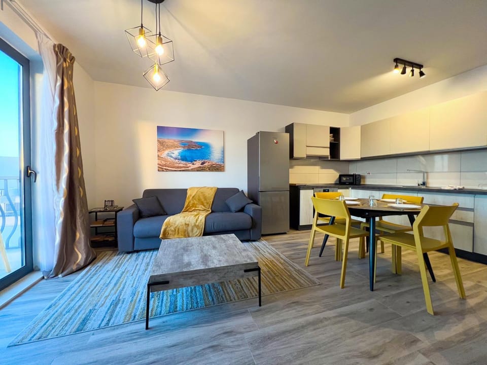 Bed, TV and multimedia, Living room, Sea view, kitchen, air conditioner