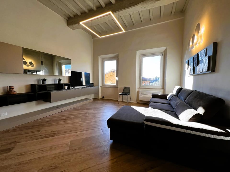 TV and multimedia, Living room, Seating area