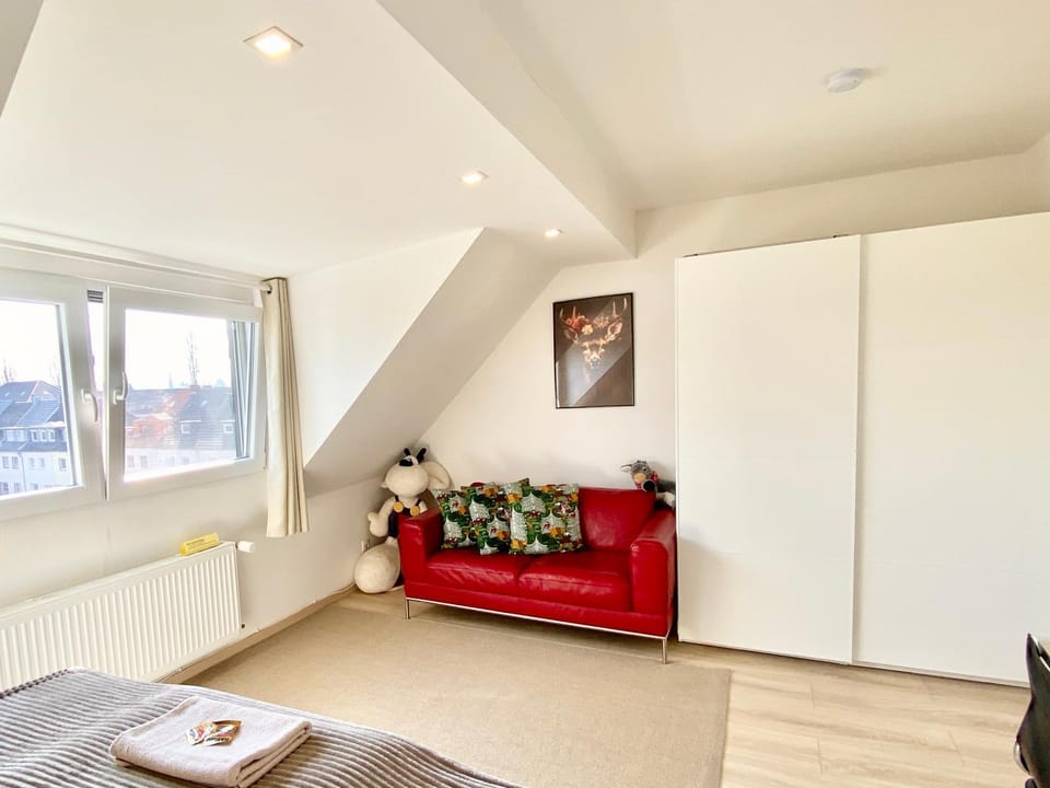 Ruhige Gästezimmer in Bonn mit Gemeinschaftsbad & Küche Vacation rental in Bonn