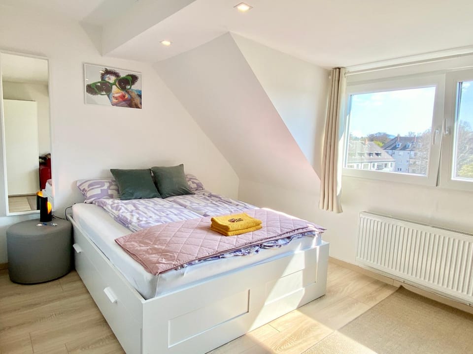 Ruhige Gästezimmer in Bonn mit Gemeinschaftsbad & Küche Vacation rental in Bonn