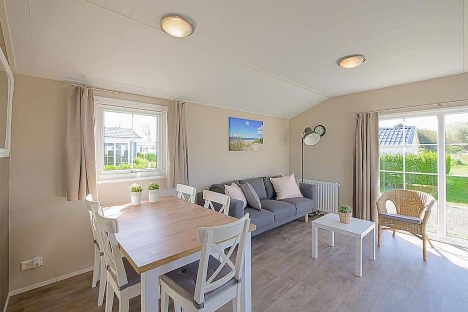 Chalet Luttikduin Nr 10 - Callantsoog aan Zee Chalet in Callantsoog