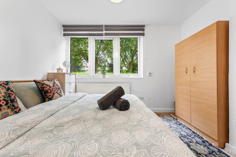 Bed, Photo of the whole room, Bedroom, wardrobe