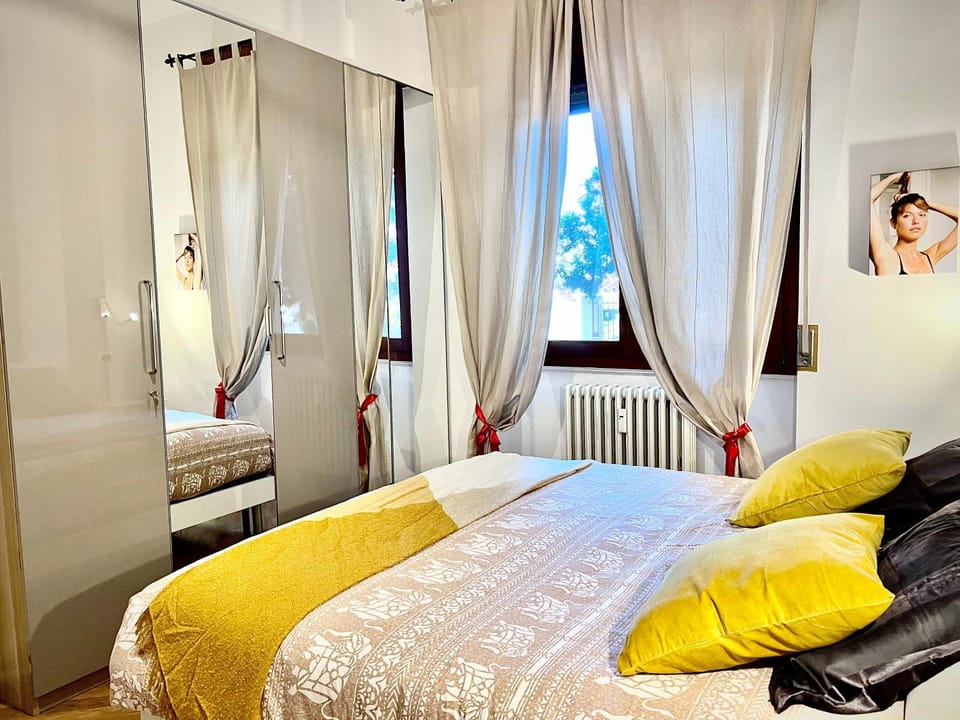 Bed, View (from property/room), Bedroom