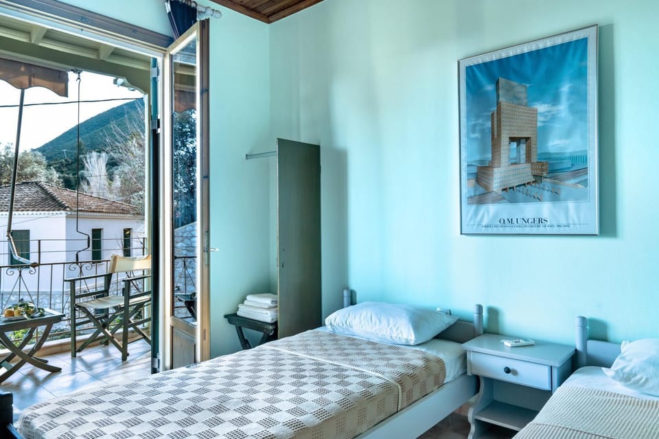 Property building, Living room, Bedroom