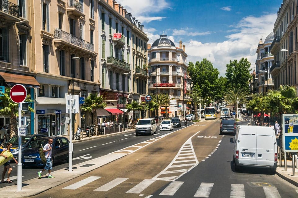 Neighbourhood, City view