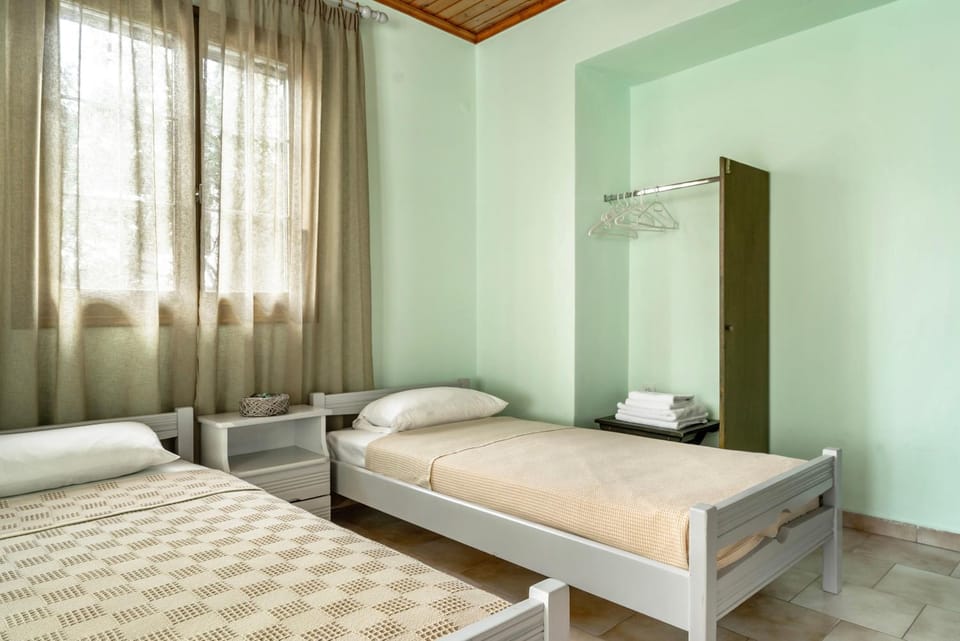 Property building, Living room, Bedroom