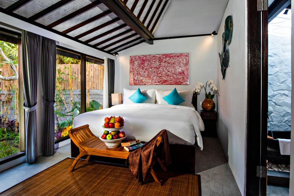 Photo of the whole room, Bedroom, Garden view