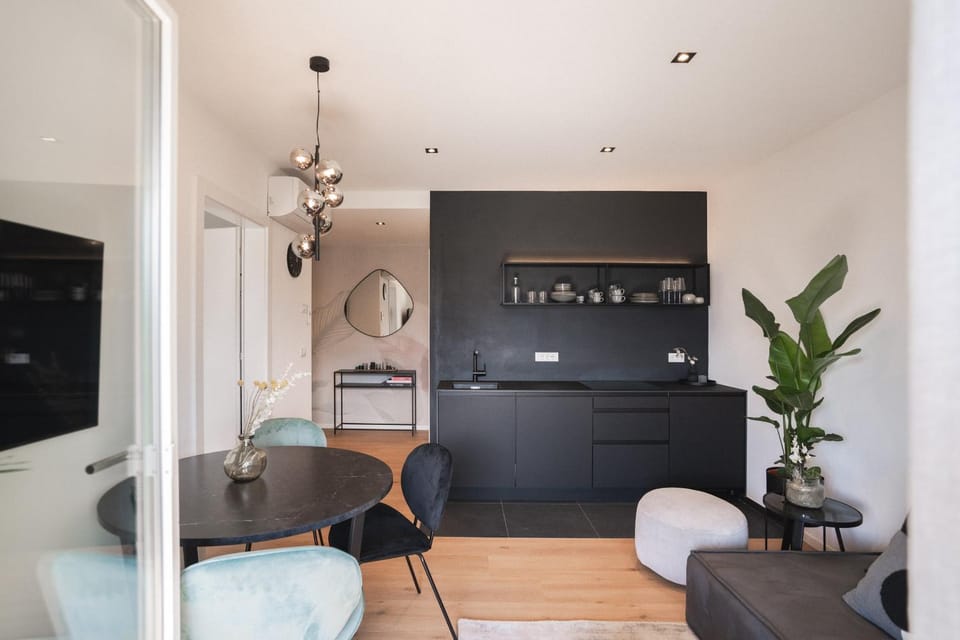 Kitchen or kitchenette, Living room, Dining area