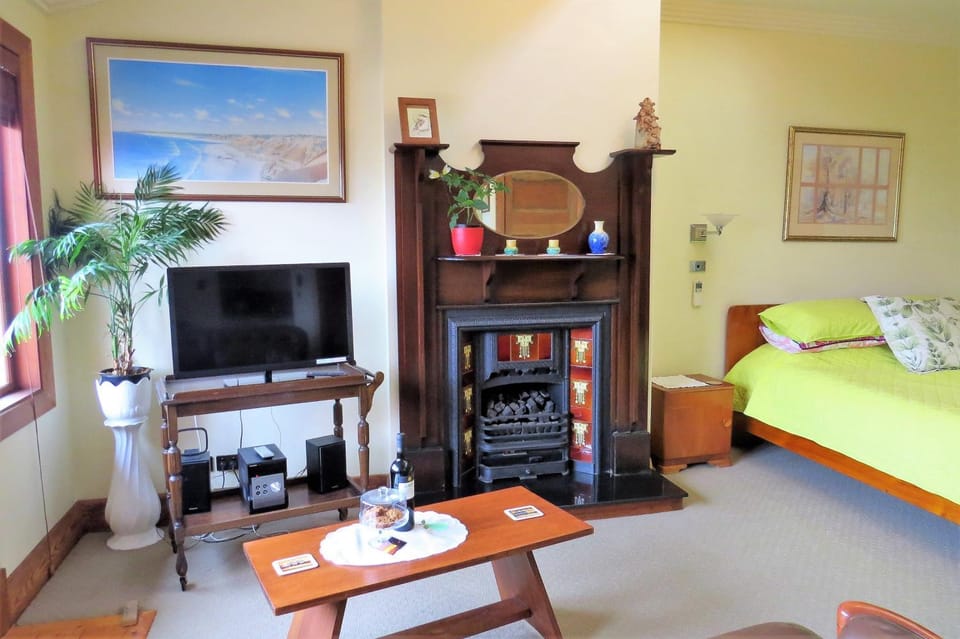 McCloud House Apartment in Adelaide