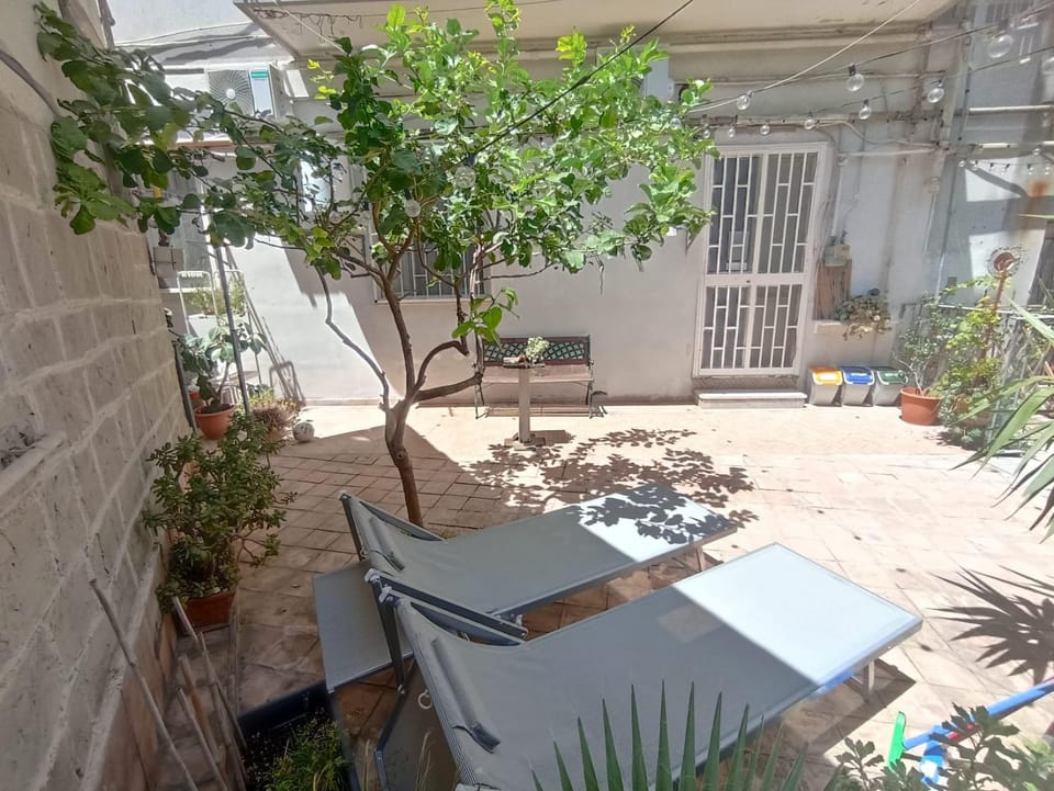 Property building, Day, Garden, Garden, Garden view, Garden view