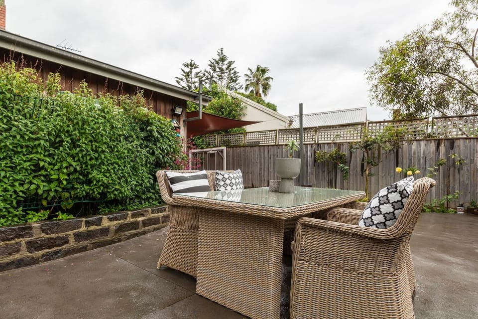 Patio, Seating area