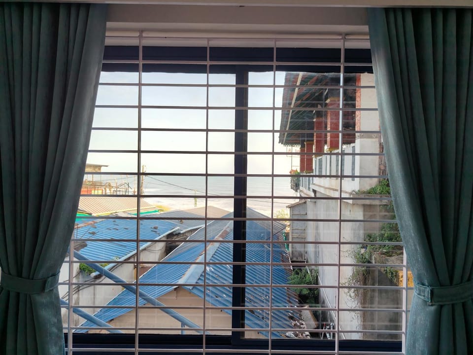 Bed, Bedroom, furniture, wardrobe, air conditioner