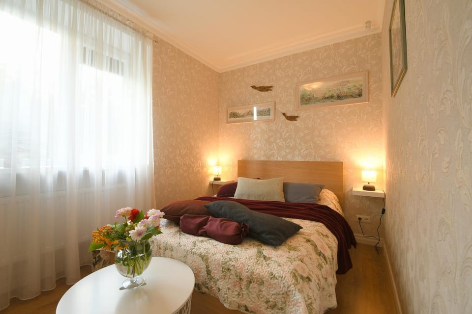 Bedroom, furniture