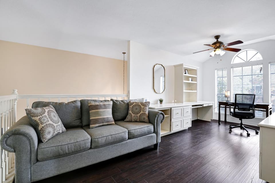 Nr Sea World Games WiFi BBQ Yard Pet Ok House in San Antonio