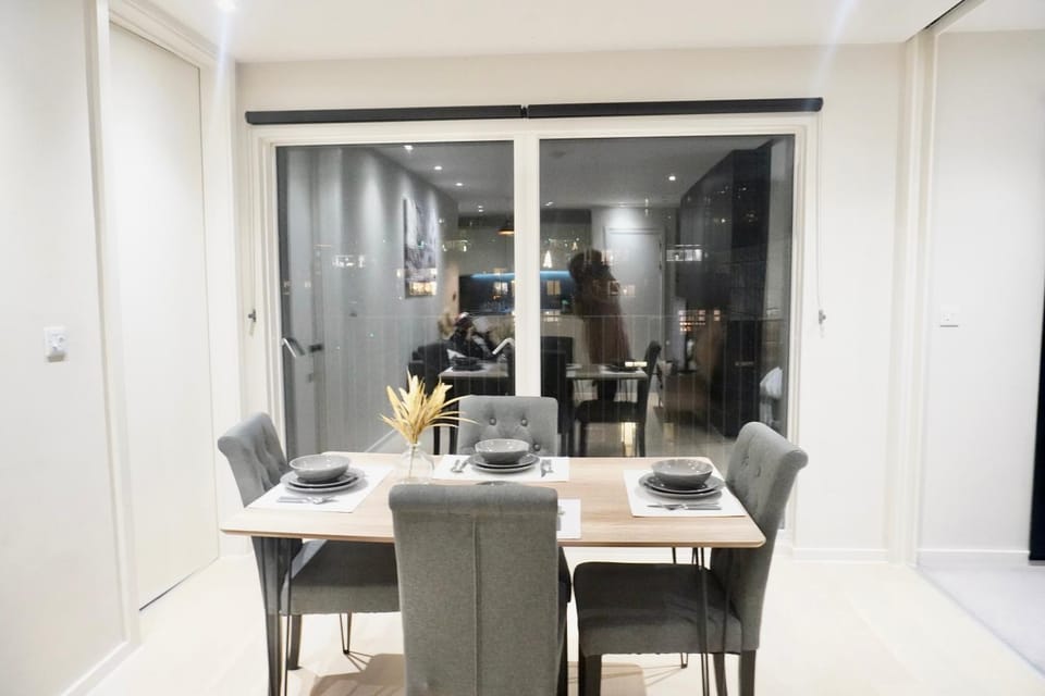 Central Manchester Luxury 2 Bed Apartment with Balcony Apartment in Salford