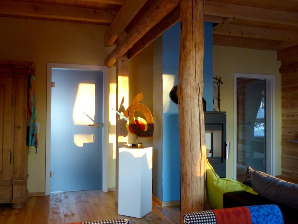 Living room, Photo of the whole room