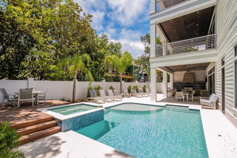 Seagrove Social House in Seagrove Beach