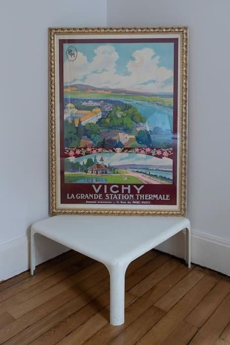 La Maison Rouge - Maison Familiale & Proche centre Villa in Auvergne-Rhône-Alpes