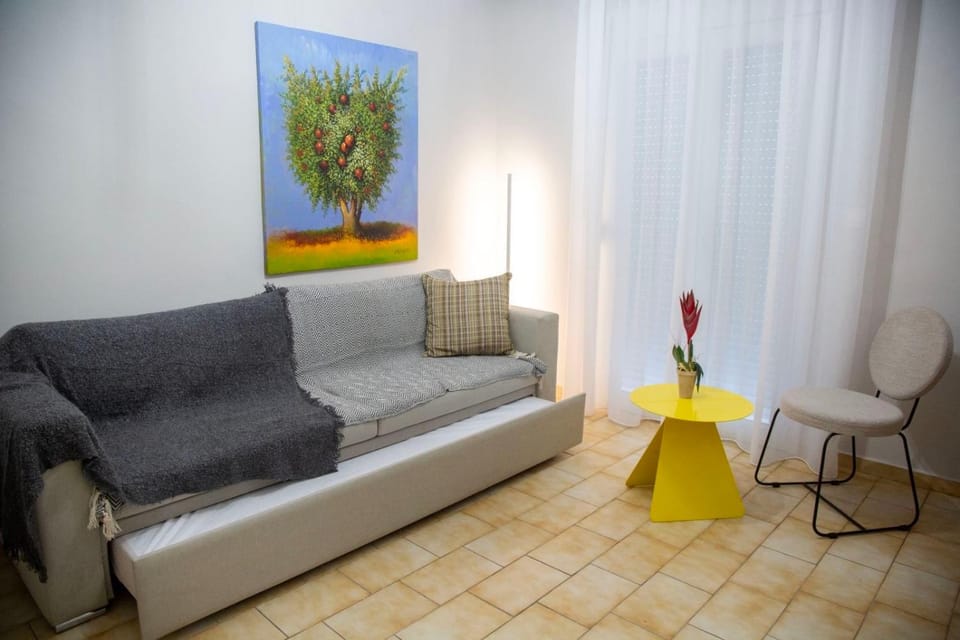 Minimal House Apartment in Pieria, Greece