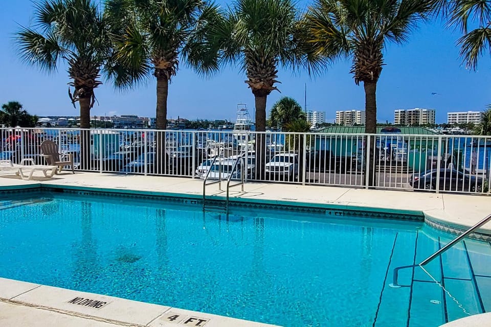 Barataria 204 Apartment in Destin